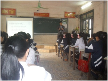 ເພີ່ມທະວີການນຳໃຊ້ເຕັກໂນໂລຢີຂໍ້ມູນຂ່າວສານ ແລະ ວິທີການສຶກສາໃໝ່ໃນໂຮງຮຽນ